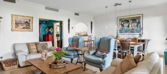 4 bedrooms Townhouse in Estepona, Spain No. 187685 14