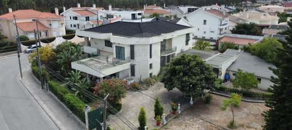 5 bedrooms House in Seixal, Portugal No. 27956 3