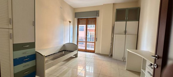 5 غرف نوم شقة في San Nicola la Strada, Italy رقم 316608 10