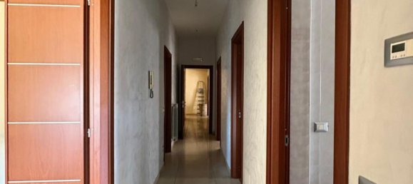 5 غرف نوم شقة في San Nicola la Strada, Italy رقم 316608 5