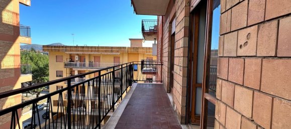 5 غرف نوم شقة في San Nicola la Strada, Italy رقم 316608 23