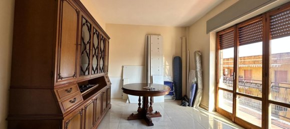 5 غرف نوم شقة في San Nicola la Strada, Italy رقم 316608 18