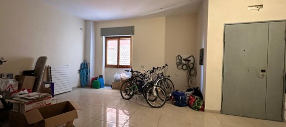 5 غرف نوم شقة في San Nicola la Strada, Italy رقم 316608 3