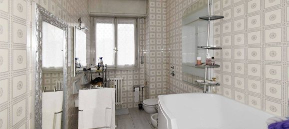 2 bedrooms Apartment in Milan, Italy No. 371738 17