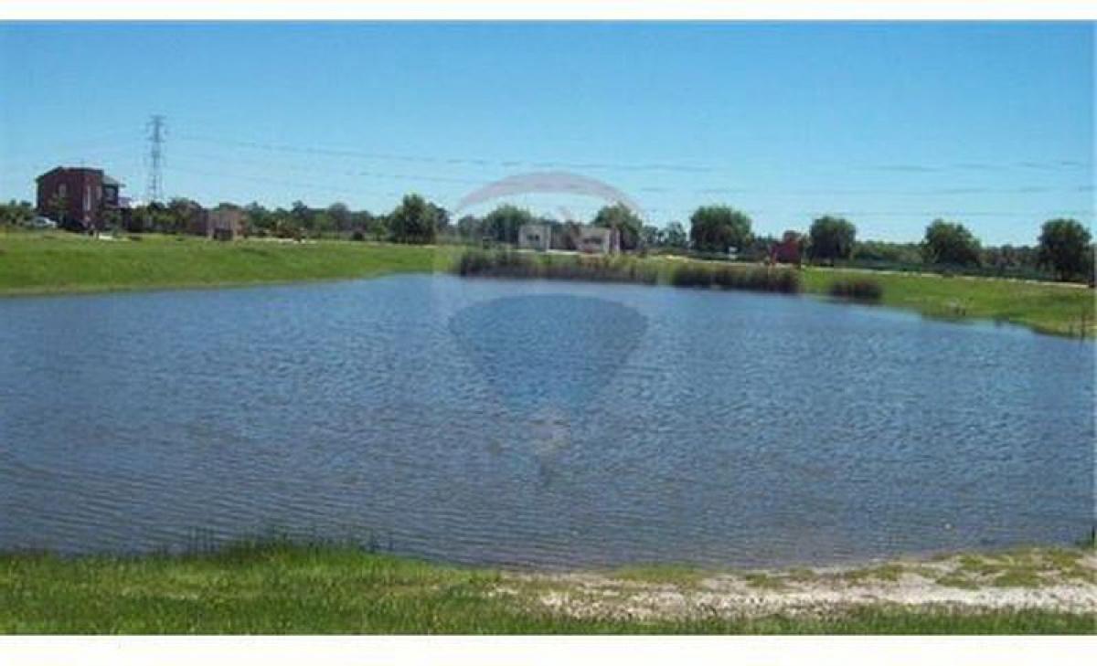 Земельный участок в Пилар, Аргентина № 113941