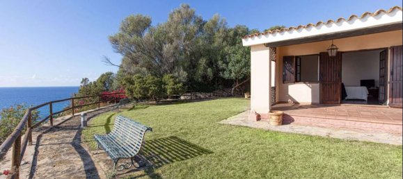 5 bedrooms Villa in Quartu Sant'Elena, Italy No. 3019 9