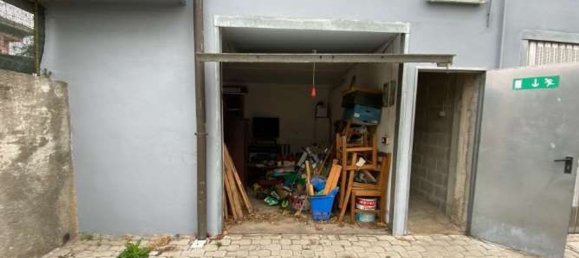 2-salle Appartement à Bernareggio, Italy No. 8569 15