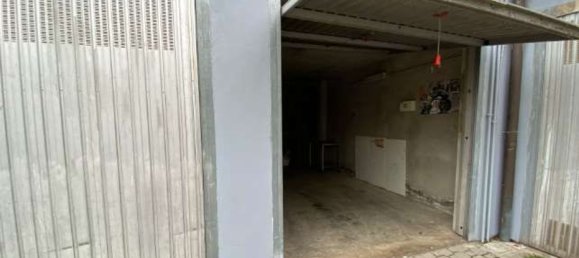 2-salle Appartement à Bernareggio, Italy No. 8569 18