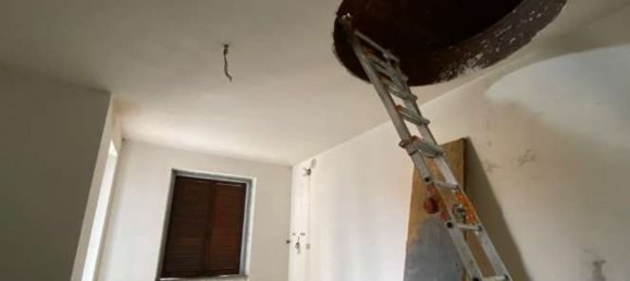 2-salle Appartement à Bernareggio, Italy No. 8569 4