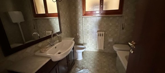 5 rooms Apartment in Novi Ligure, Italy No. 160682 24