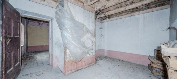 7 rooms House in Sant'Anna d'Alfaedo, Italy No. 135253 9