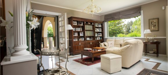 4 bedrooms Villa in Rome, Italy No. 60032 8