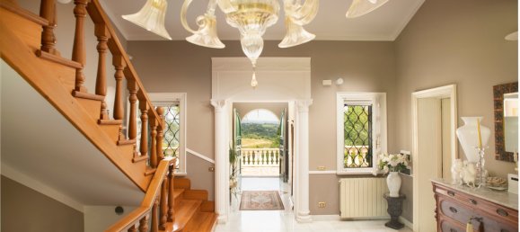 4 bedrooms Villa in Rome, Italy No. 60032 11