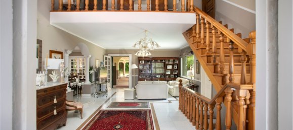 4 bedrooms Villa in Rome, Italy No. 60032 6