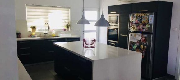 4 bedrooms House in Ypsonas, Cyprus No. 7408 9