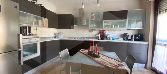 Apartamento de 6 habitaciónes en San Severo, Italy No. 25323 5