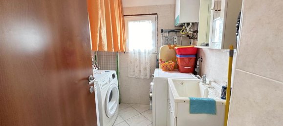 4-salle Penthouse à Gorizia, Italy No. 78267 9