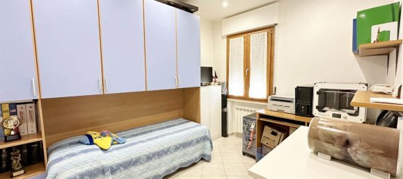 4-salle Penthouse à Gorizia, Italy No. 78267 13