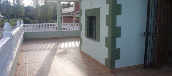 3 bedrooms House in Torrevieja, Spain No. 128318 3