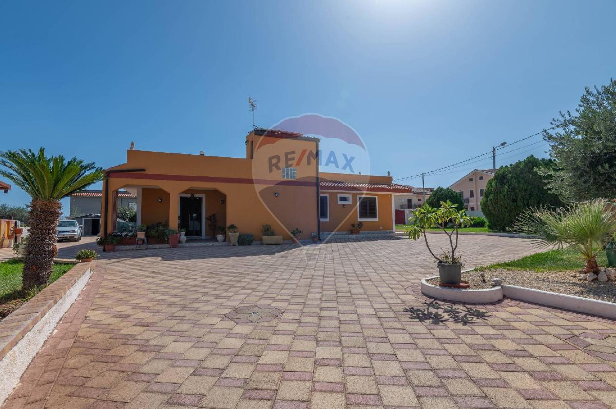 4 Schlafzimmer Villa in Melilli, Italy, Nr. 79791