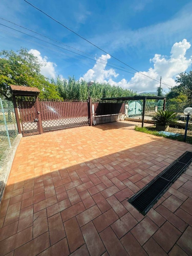 3 Schlafzimmer Villa in Terracina, Italy, Nr. 334277