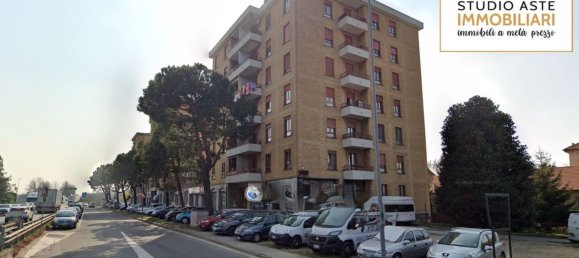 Apartamento de 3 habitaciónes en Usmate Velate, Italy No. 8563 2