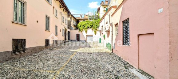1 bedroom Apartment in Pavia, Italy No. 288845 32