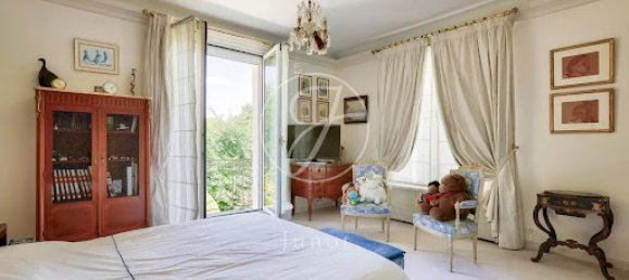 4 bedrooms House in Saint-Cloud, France No. 326235 10