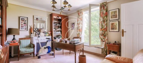 4 bedrooms House in Saint-Cloud, France No. 326235 9