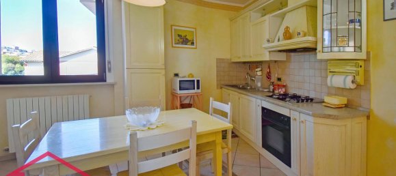 3غرفة شقة في Potenza Picena, Italy رقم 7625 28