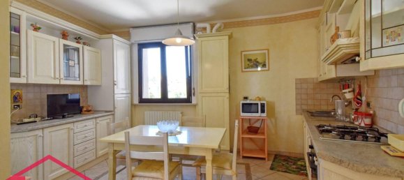 3غرفة شقة في Potenza Picena, Italy رقم 7625 24