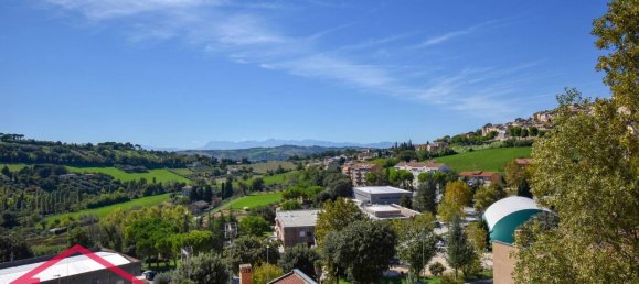 3غرفة شقة في Potenza Picena, Italy رقم 7625 3