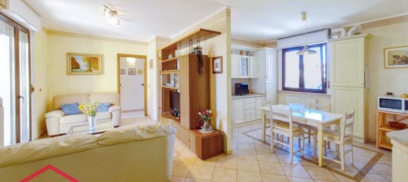 3غرفة شقة في Potenza Picena, Italy رقم 7625 18