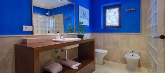 4 bedrooms Villa in Estepona, Spain No. 72221 10