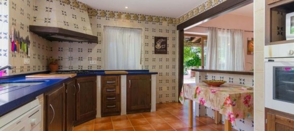4 bedrooms Villa in Estepona, Spain No. 72221 7