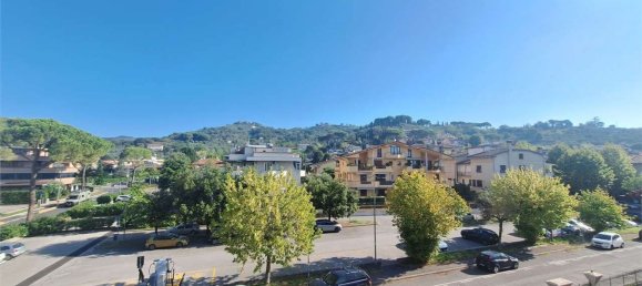 6 غرف نوم شقة في Montecatini Terme, Italy رقم 377518 73