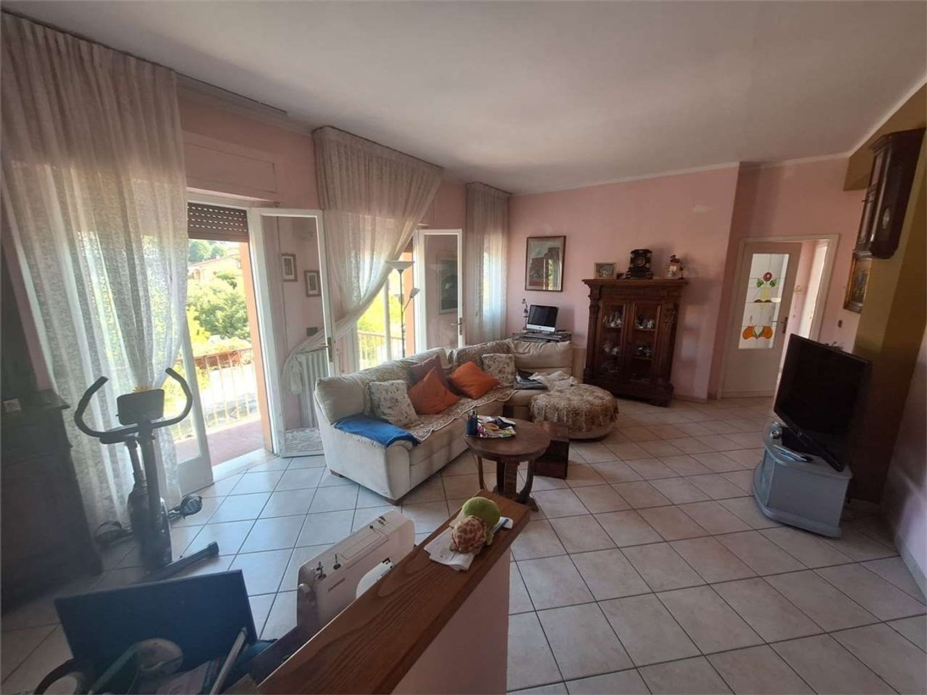 6 غرف نوم شقة في Montecatini Terme, Italy رقم 377518