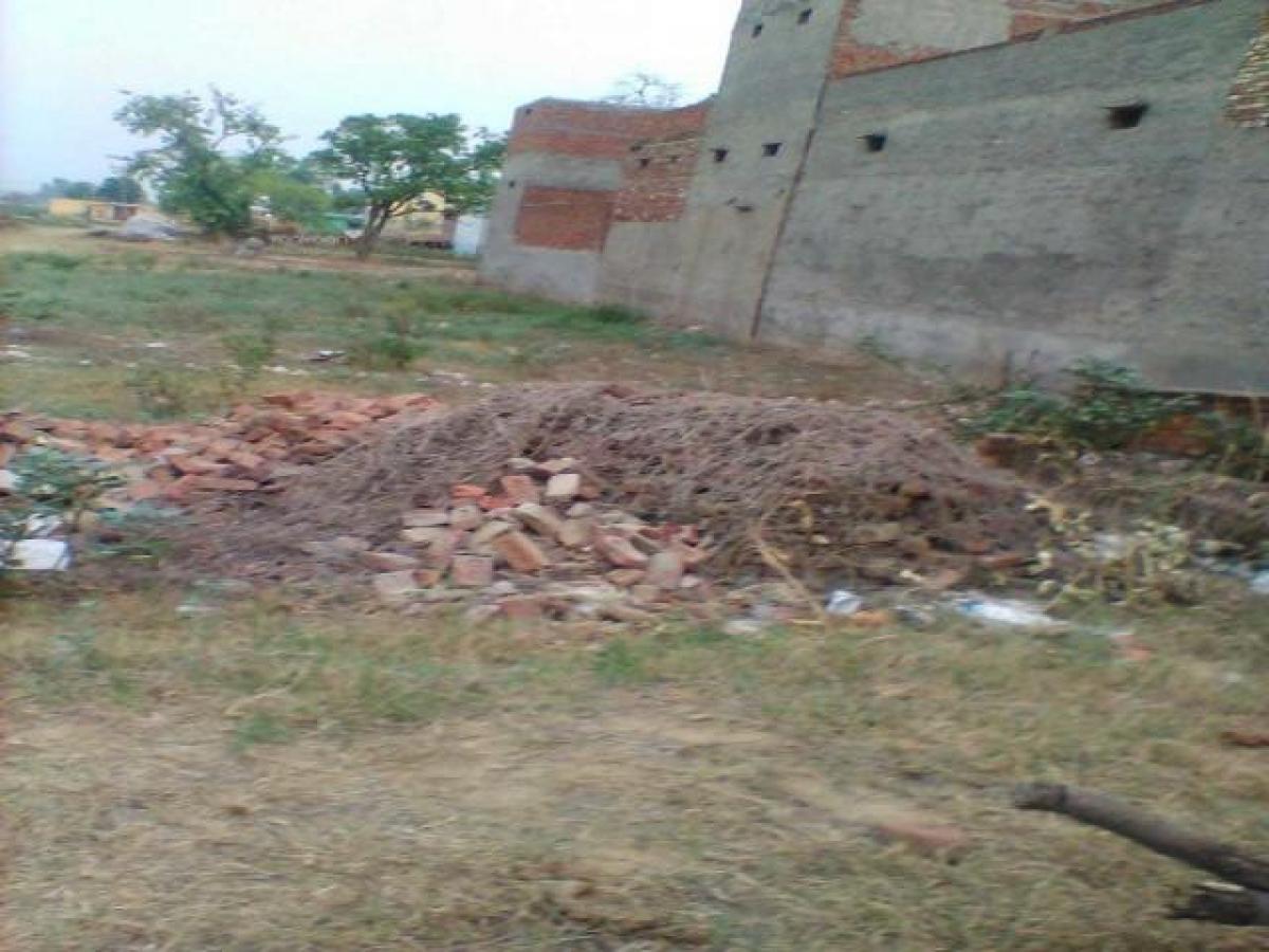 Земельный участок в Нойда, Индия № 35561