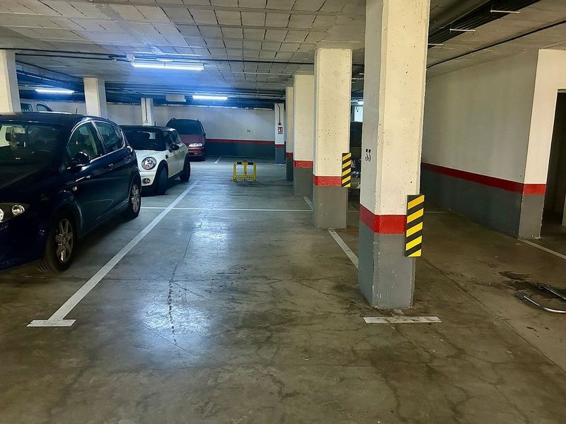  Garage in Las Palmas De Gran Canaria, Spain No. 242211