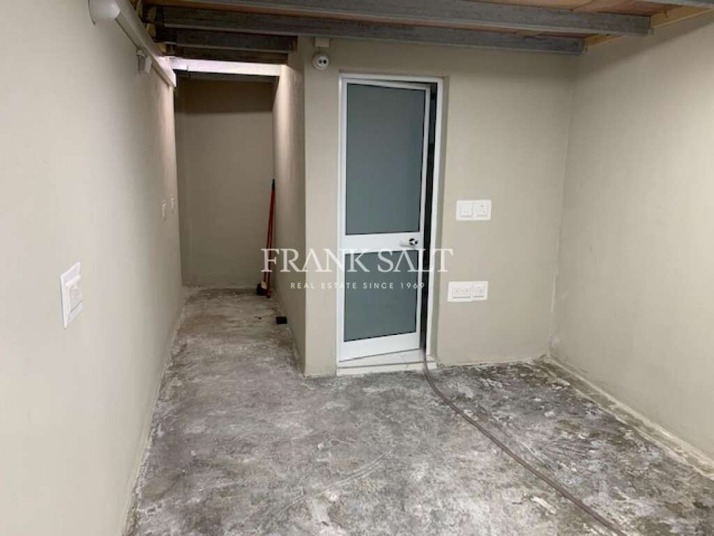 Tienda en Swatar, Malta 110 m² No. 12321