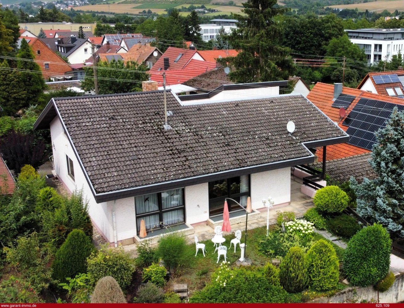 4 Schlafzimmer Haus in Tauberbischofsheim, Germany, Nr. 233323