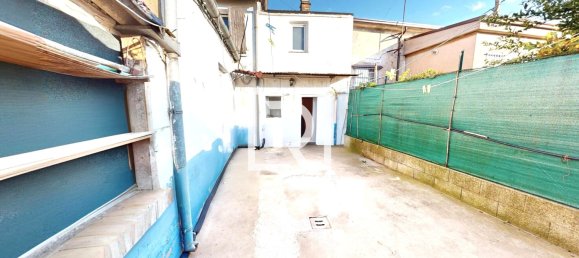 Дом с 3 спальнями в Чезенатико, Италия № 377361 3