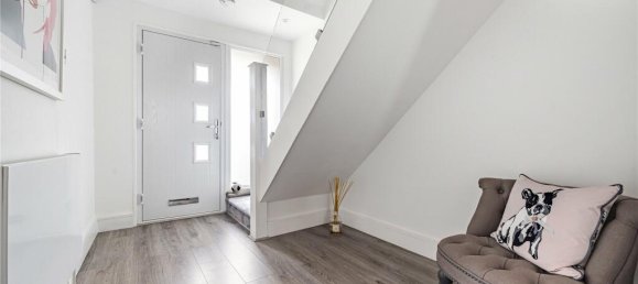 4 bedrooms House in Barnet, United Kingdom No. 6486 6