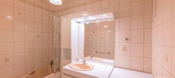 3 bedrooms Apartment in Versailles, France No. 174902 10