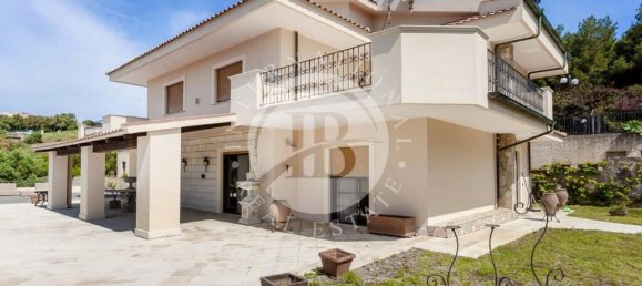 4 Schlafzimmer Villa in Messina, Italy, Nr. 219498 9