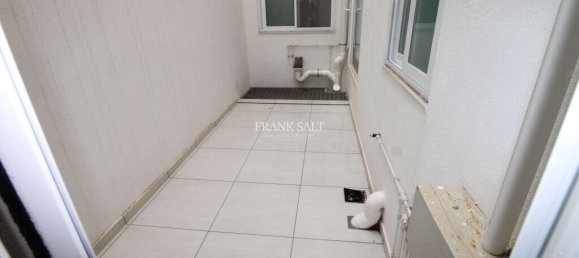 2 bedrooms Apartment in Swieqi, Malta No. 9710 10