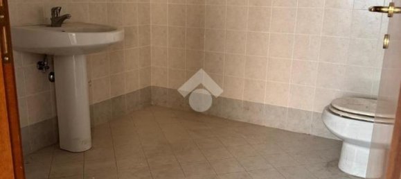 Гараж с 1 комнатой в Орте, Италия № 113880 8