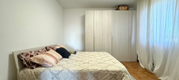 4 rooms Apartment in Ponsacco, Italy No. 143964 13