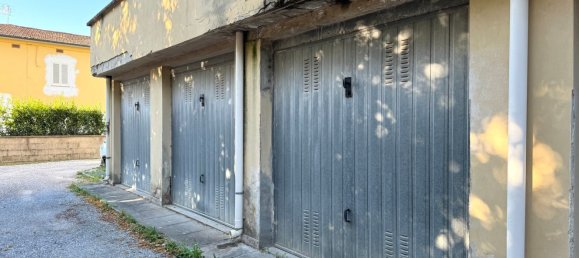 4 rooms Apartment in Ponsacco, Italy No. 143964 23