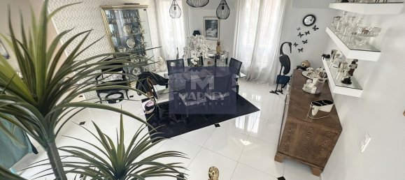 3 bedrooms Duplex in Saint-Maurice, France No. 187371 11